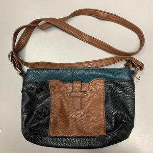 Style & Co purse, colors are black, teal and camel